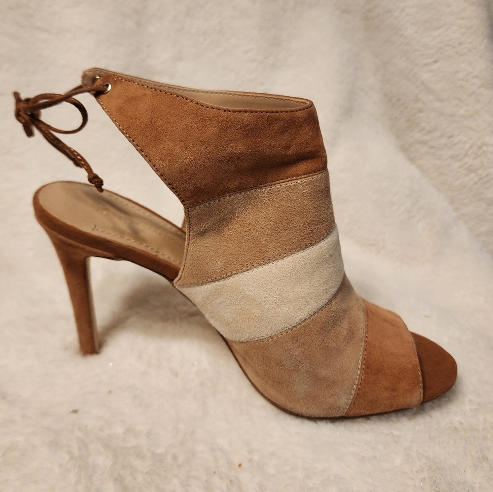 Womens Shoes
